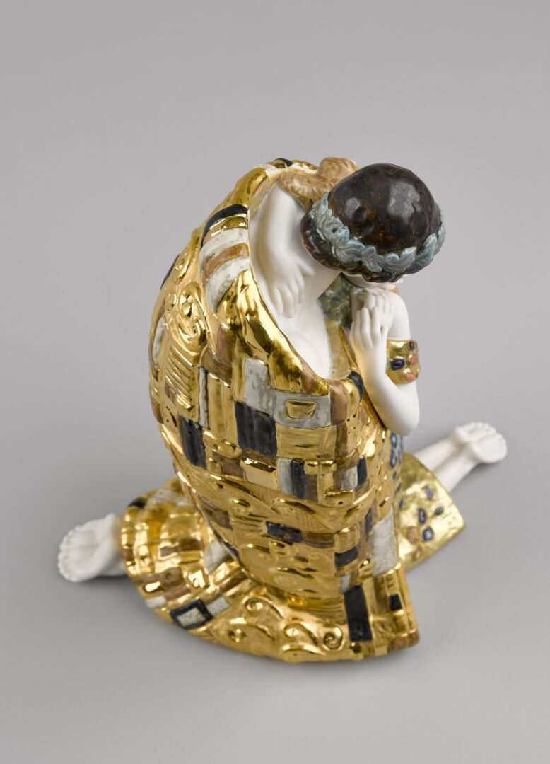 Статуэтка "Поцелуй" Lladro