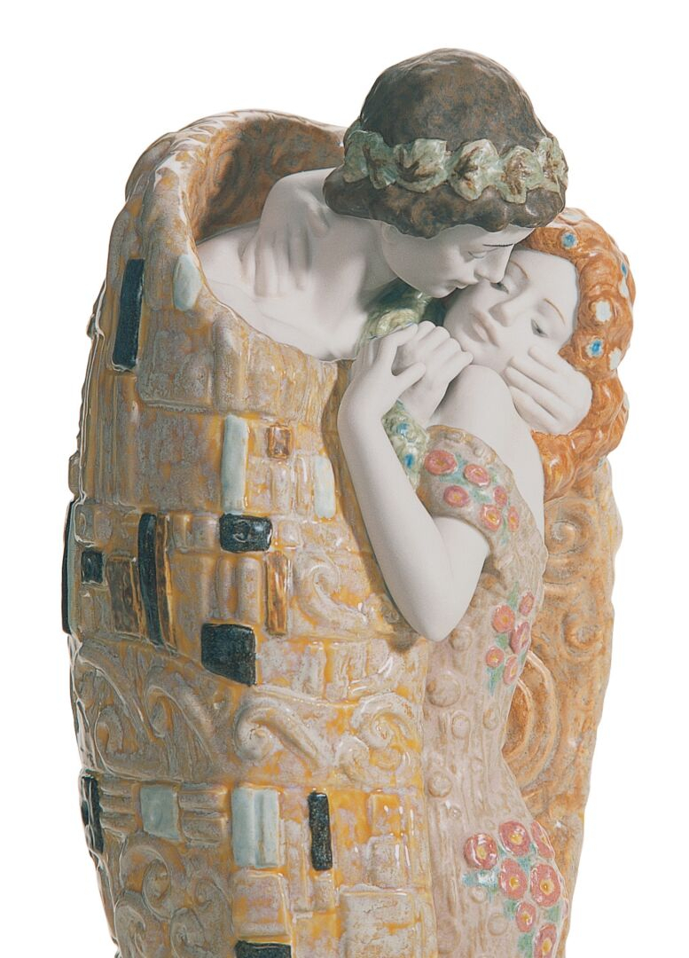 Статуэтка "Поцелуй" Lladro
