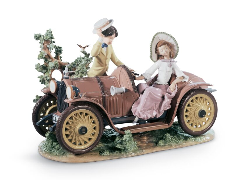 Статуэтка "Загородная прогулка" Lladro