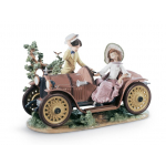 Статуэтка "Загородная прогулка" Lladro