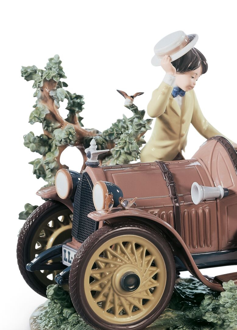 Статуэтка "Загородная прогулка" Lladro