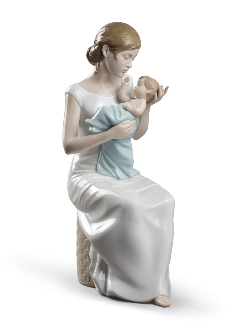 Статуэтка "Нежная колыбельная" Lladro