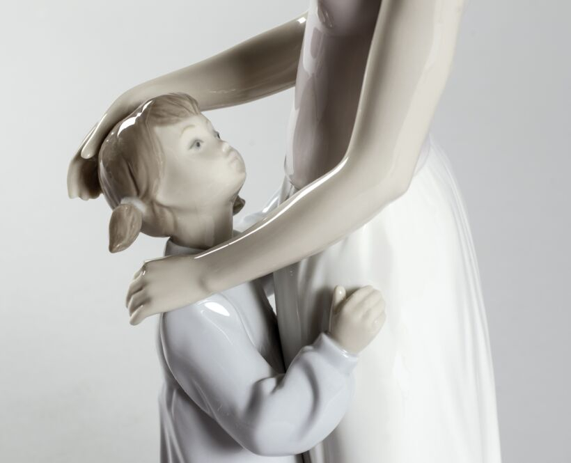 Статуэтка "Мамина дочка" Lladro