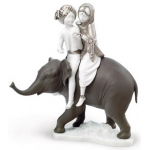 Статуэтка "Индийские дети на слоне" Lladro