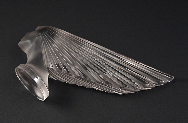 Статуэтка "Victoire" Lalique