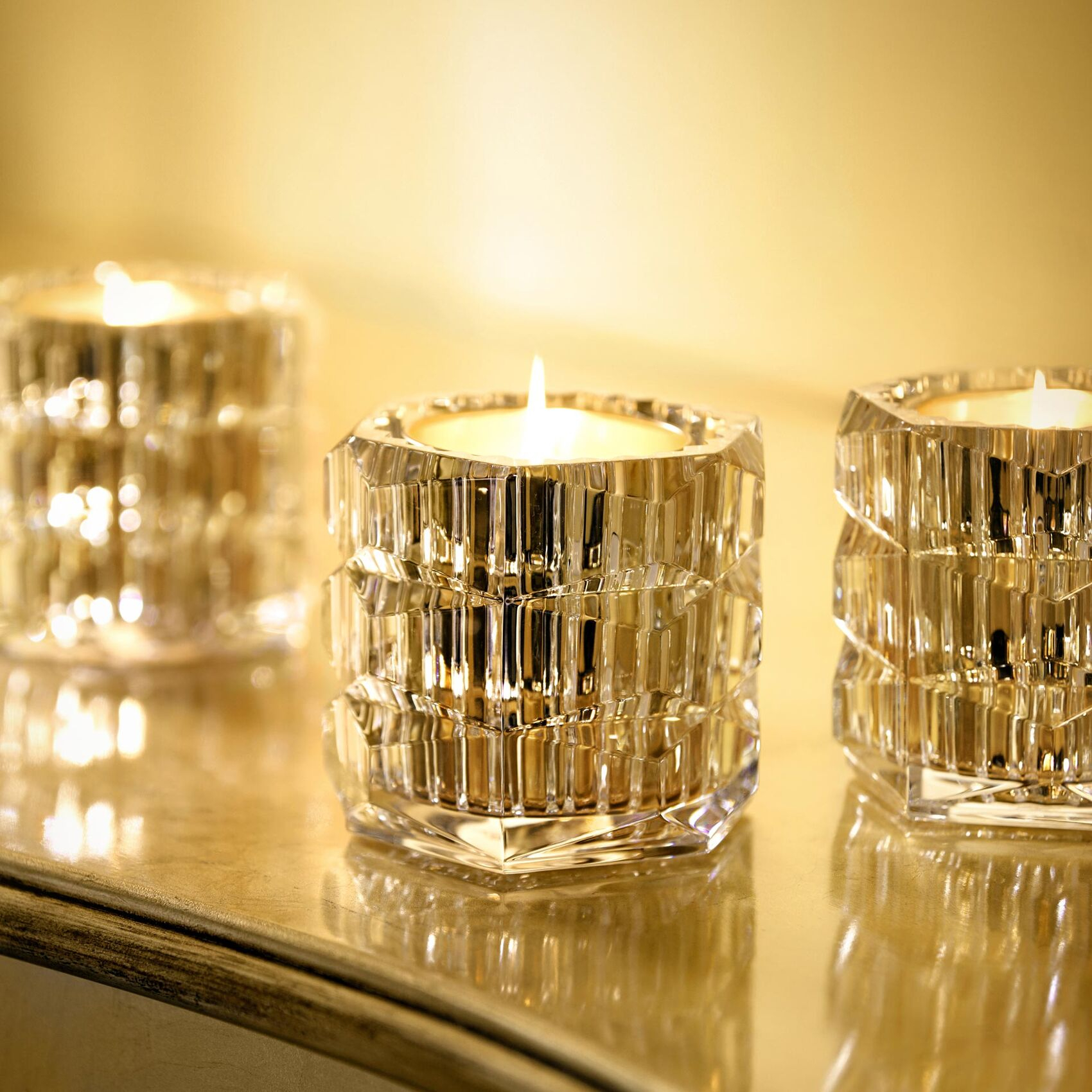 Подсвечник с ароматизированной свечой "Rouge 540" Baccarat