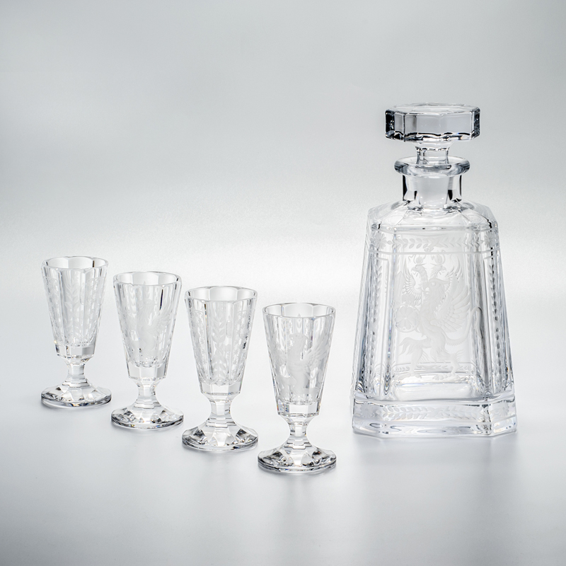 Набор для водки из штофа и 4-х рюмок "Gryphon" Tsar FABERGE