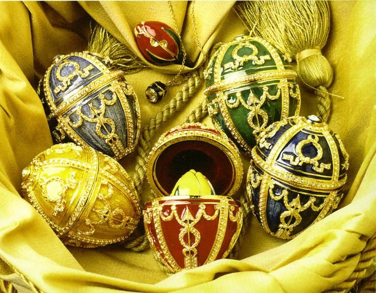 Яйцо "Бутон розы" Faberge