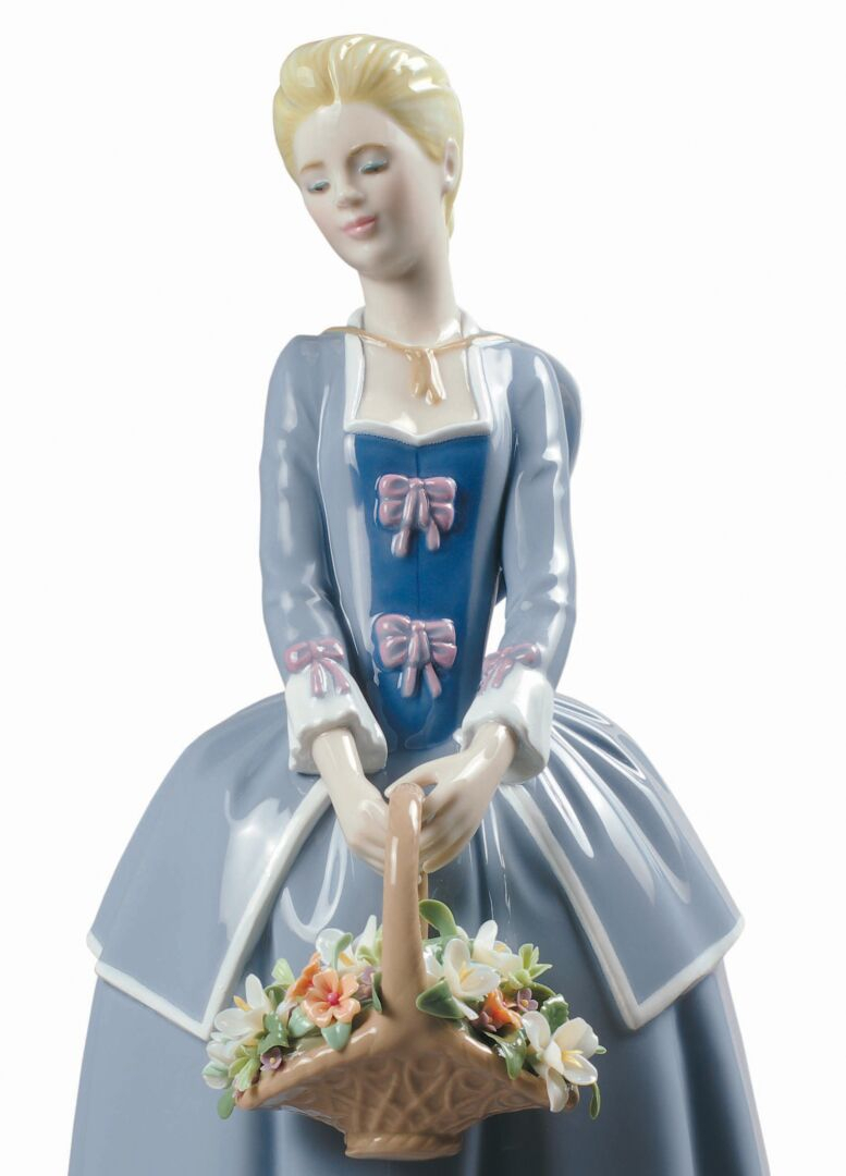 Статуэтка "Первые цветы" Lladro