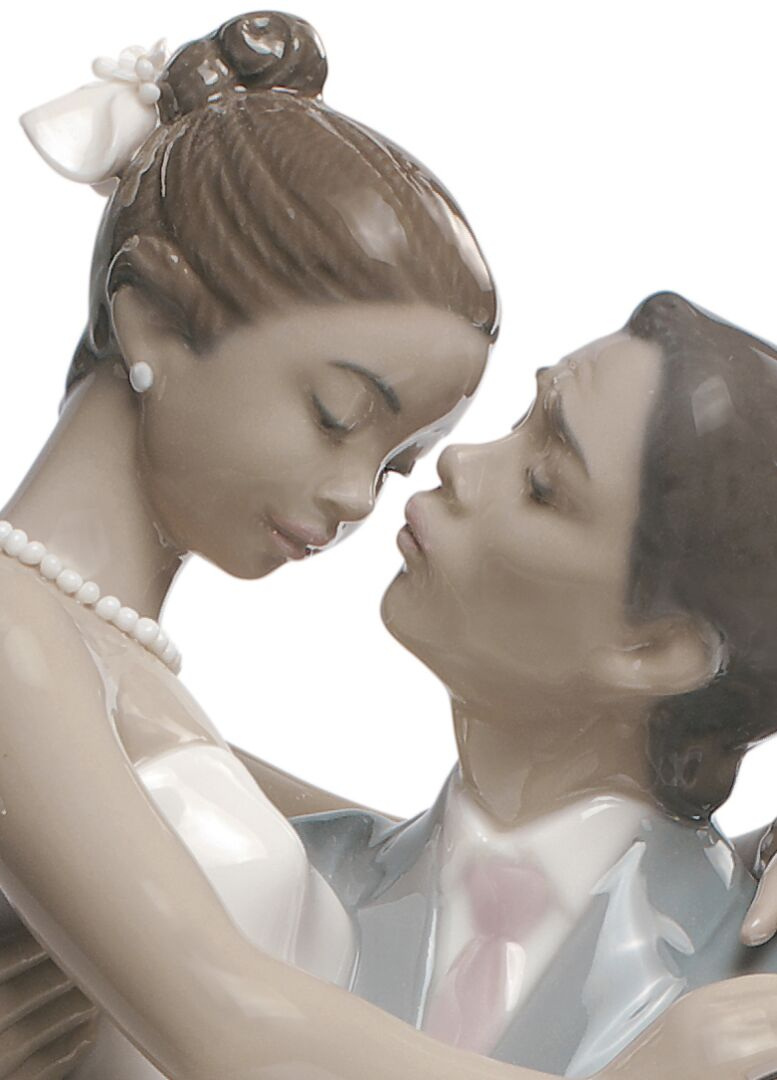 Статуэтка "Самый счастливый день" Lladro