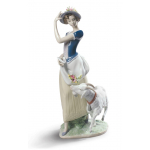 Статуэтка "Юная пастушка" Lladro