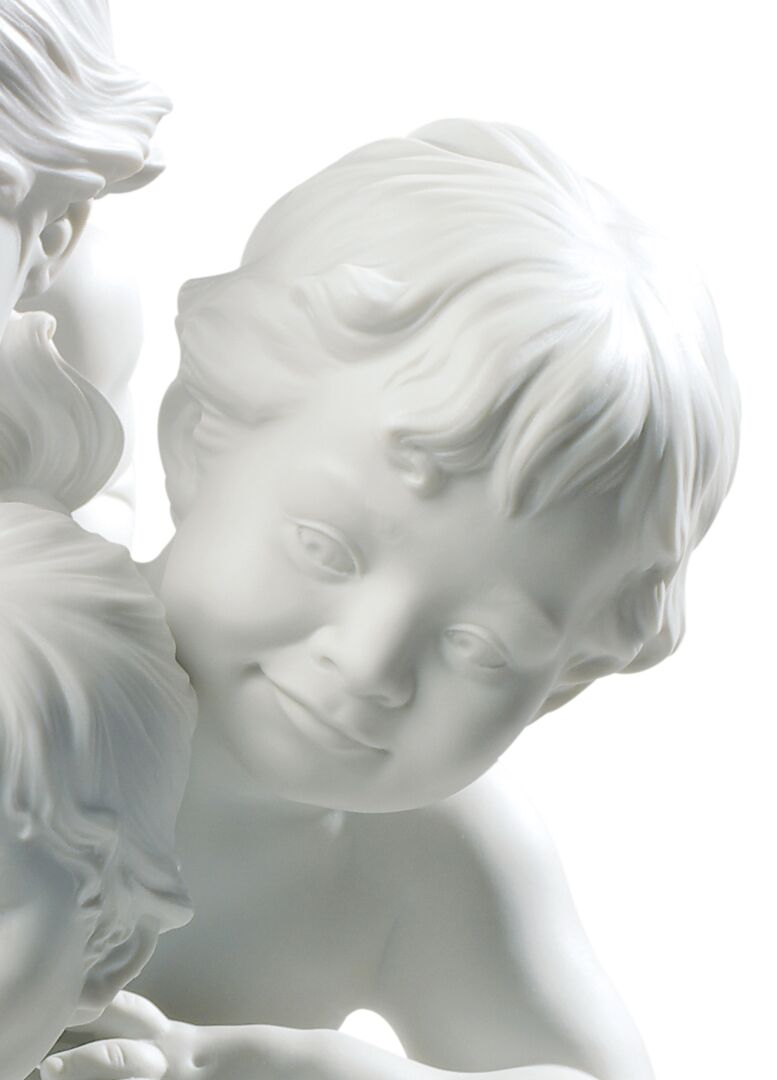 Статуэтка "Детская любознательность" Lladro