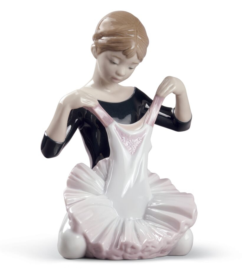 Статуэтка "Платье для дебюта" Lladro