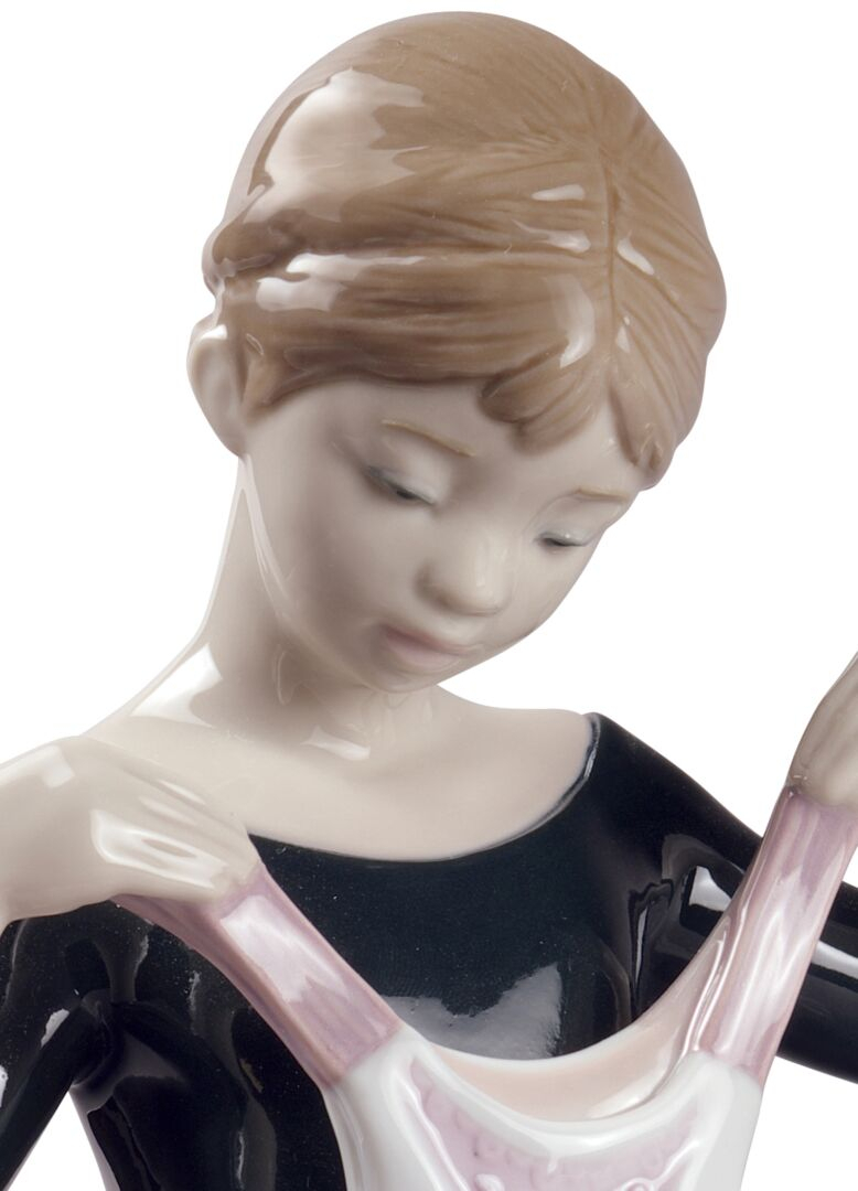 Статуэтка "Платье для дебюта" Lladro