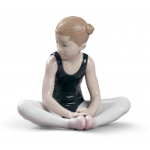 Статуэтка "Мечтая о дебюте" Lladro