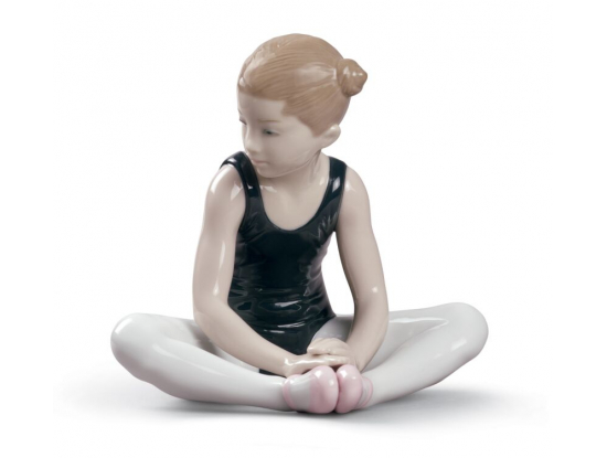 Статуэтка "Мечтая о дебюте" Lladro