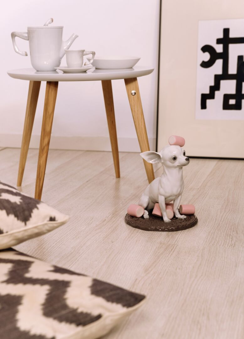 Статуэтка собака "Чихуахуа с зефиром" Lladro