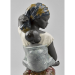 Статуэтка "Африканское материнство" Lladro