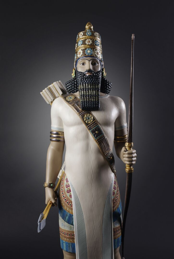 Статуэтка "Ассирийский стрелок" Lladro