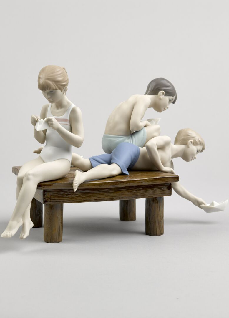 Статуэтка "Бумажные кораблики" Lladro