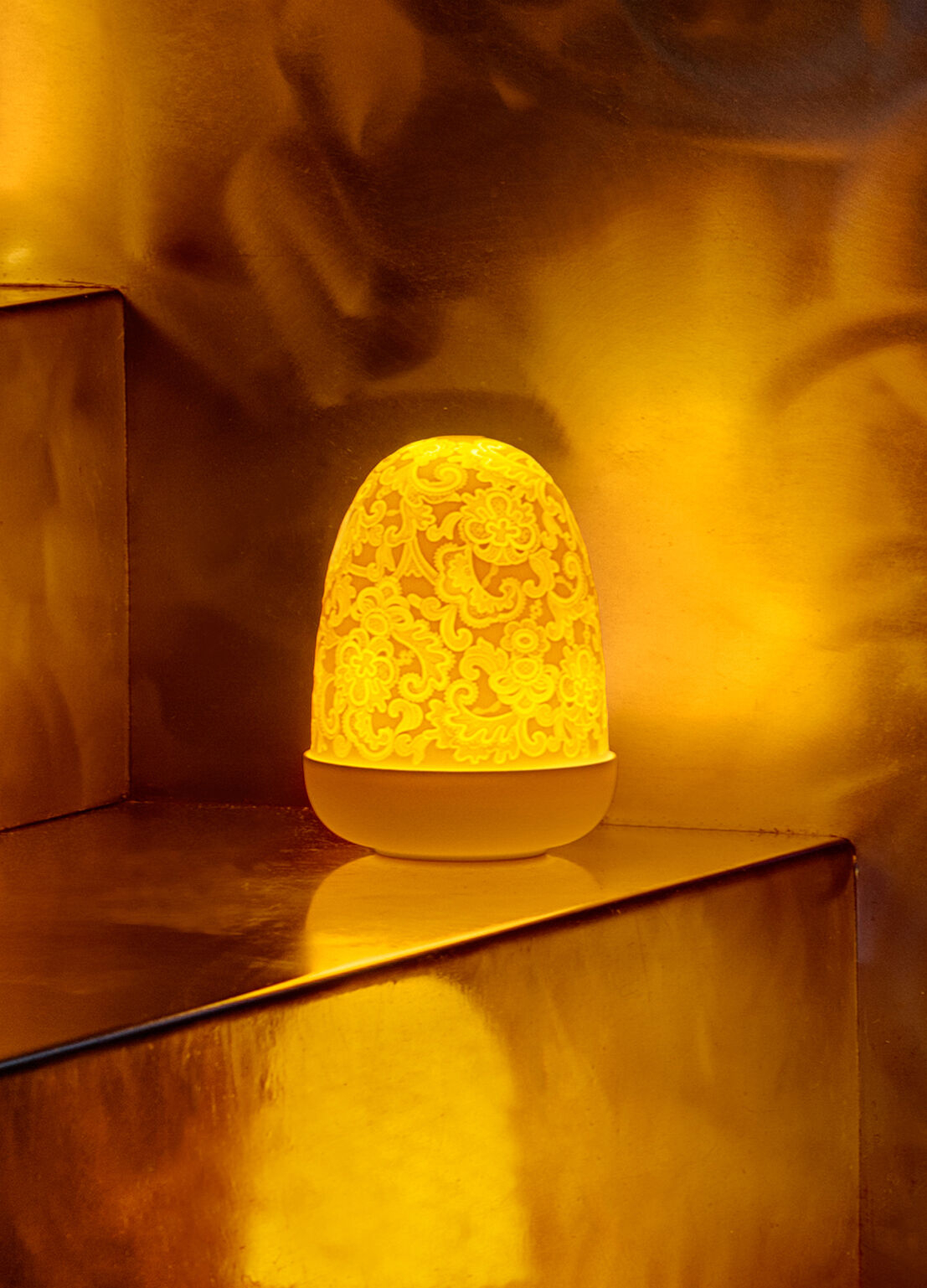 Лампа настольная "Lace dome lamp" Lladro