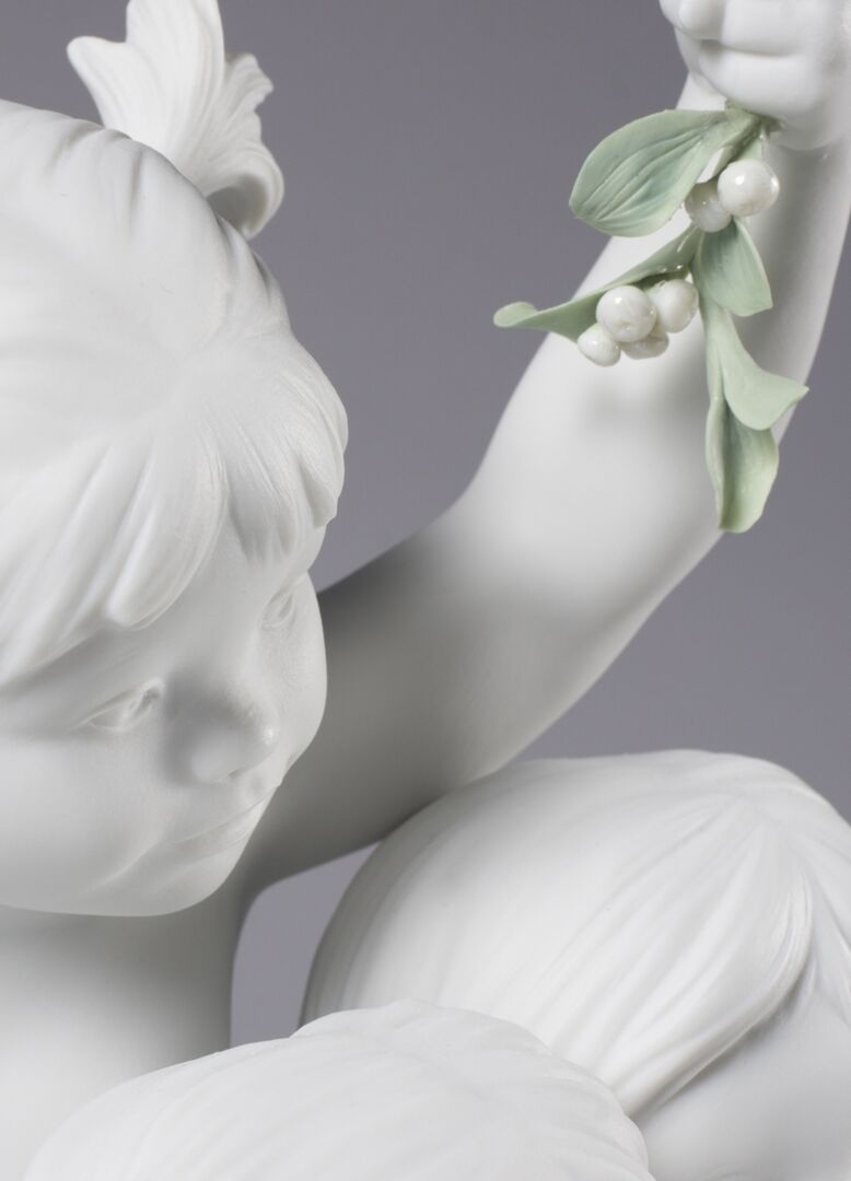 Статуэтка "Детский поцелуй" Lladro