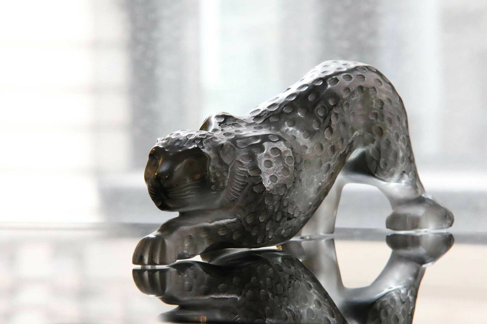Статуэтка "Пантера Zeila" серая большая Lalique