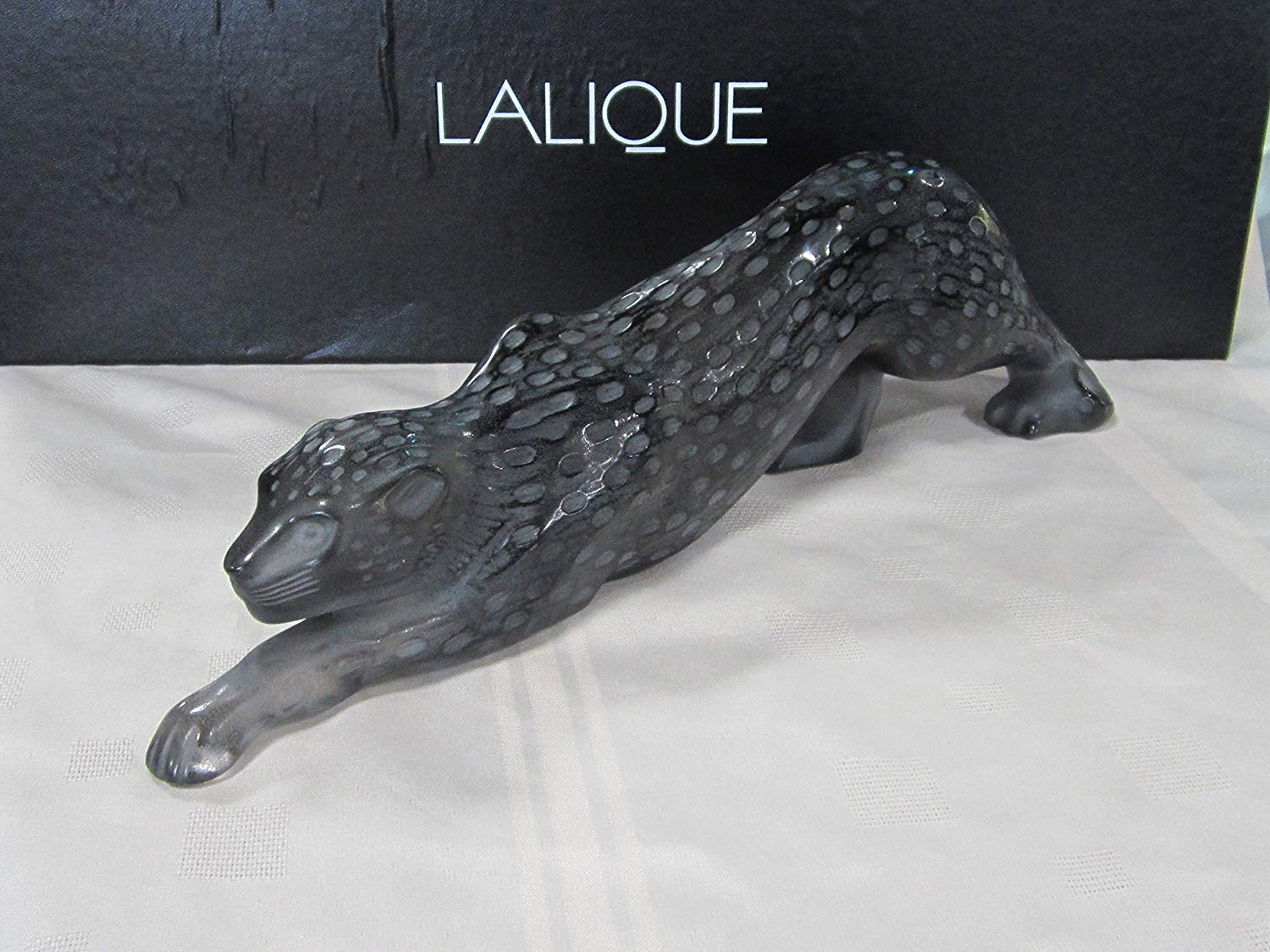Статуэтка "Пантера Zeila" серая большая Lalique