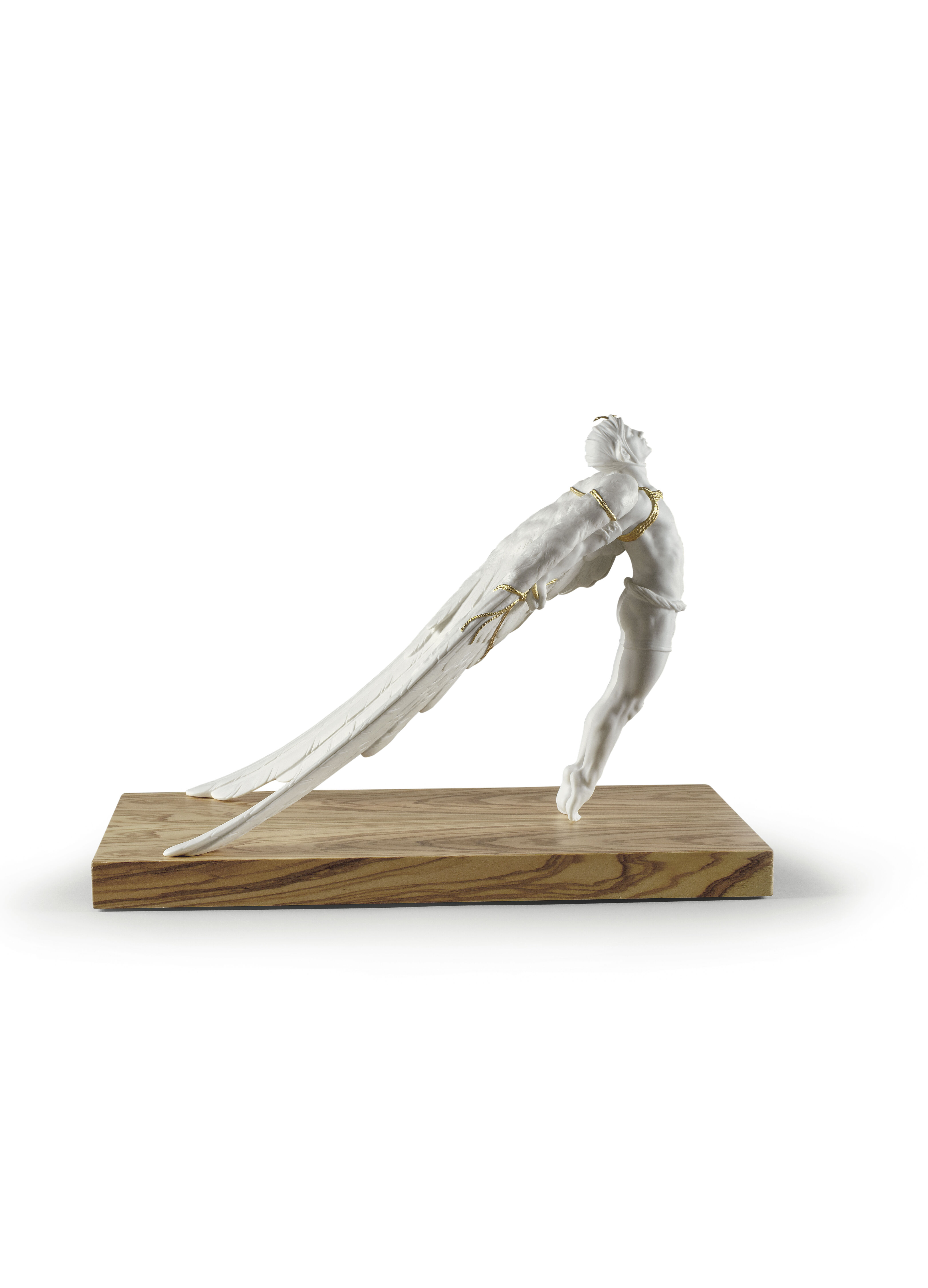 Статуэтка "Фигура Икара" Lladro