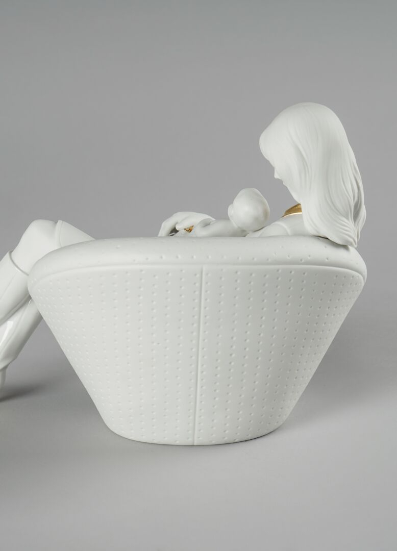 Статуэтка "Ребенок спит с мамой" Lladro