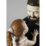Статуэтка "Ребенок в руках папы" Lladro