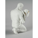 Статуэтка "Ребенок в руках папы" Lladro