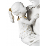 Статуэтка "Ребенок в руках папы" Lladro