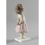 Статуэтка "Веселая молодая девочка" Lladro