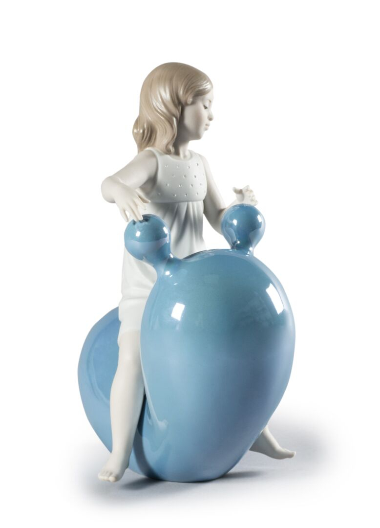 Статуэтка "Маленькая девочка" Lladro