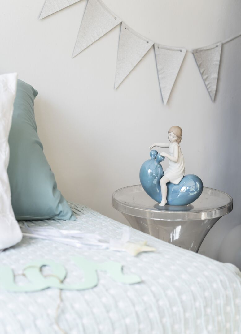 Статуэтка "Маленькая девочка" Lladro