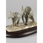 Статуэтка "Слоны, следуя по пути" Lladro