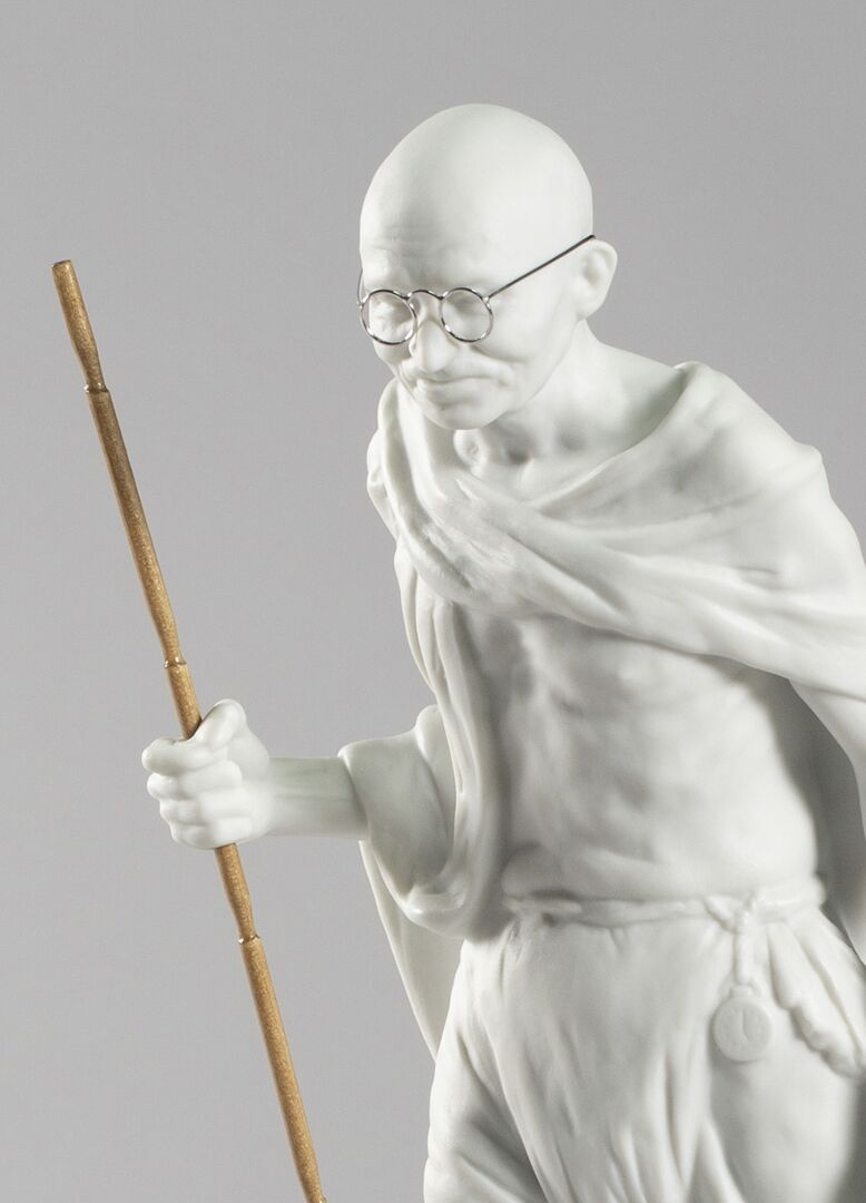 Статуэтка "Фигура Махатмы Ганди. 150-летие" Lladro