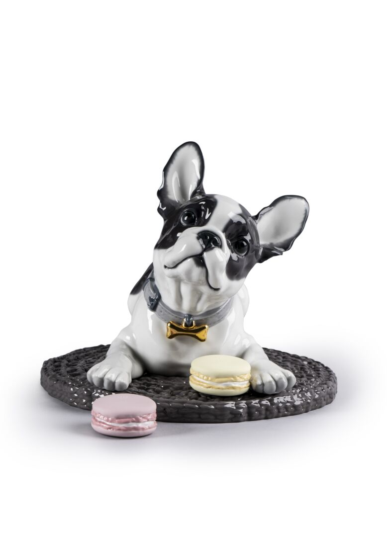 Статуэтка "Французский бульдог с макарунами" Lladro