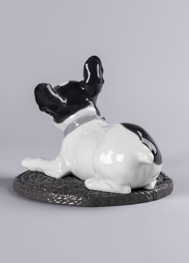 Статуэтка "Французский бульдог с макарунами" Lladro