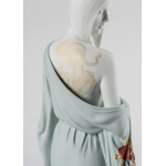 Статуэтка "Девушка с татуировкой дракона" Lladro