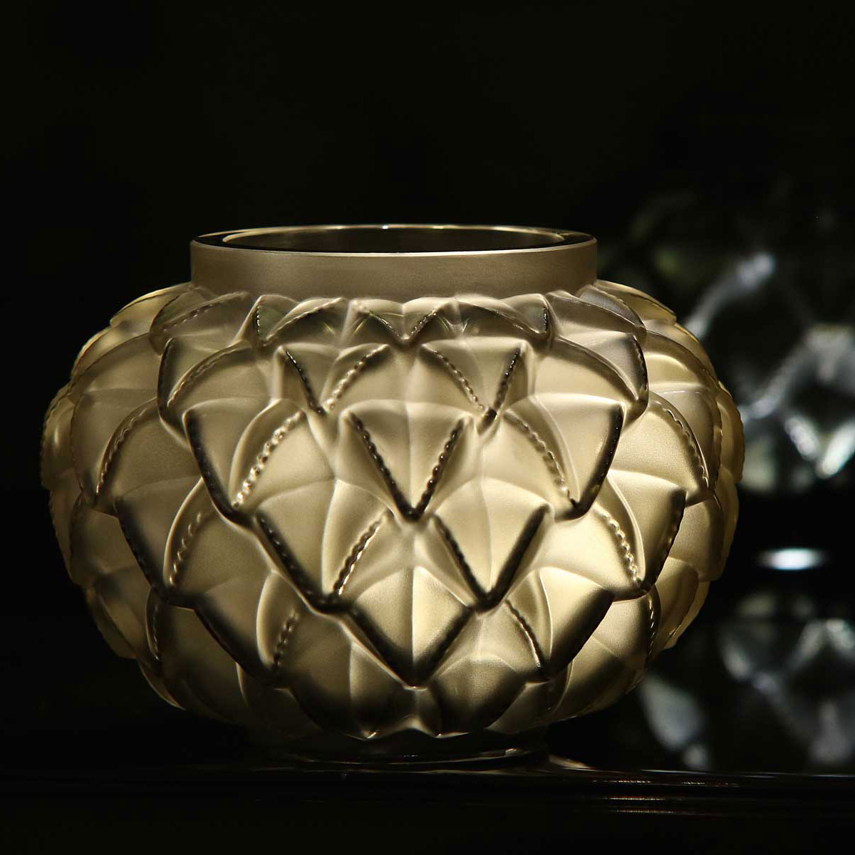 Ваза для цветов бронзовая большая "Languedoc" Lalique