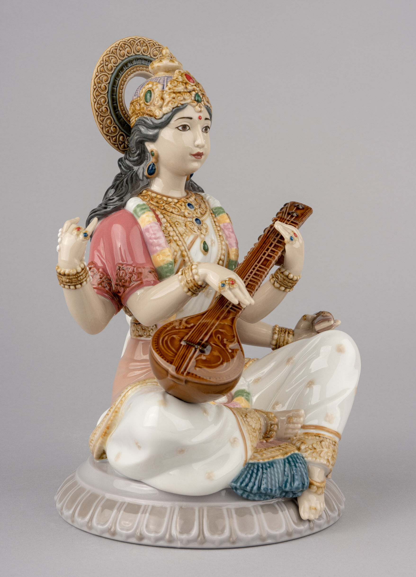 Статуэтка "Богиня Сарасвати" Lladro