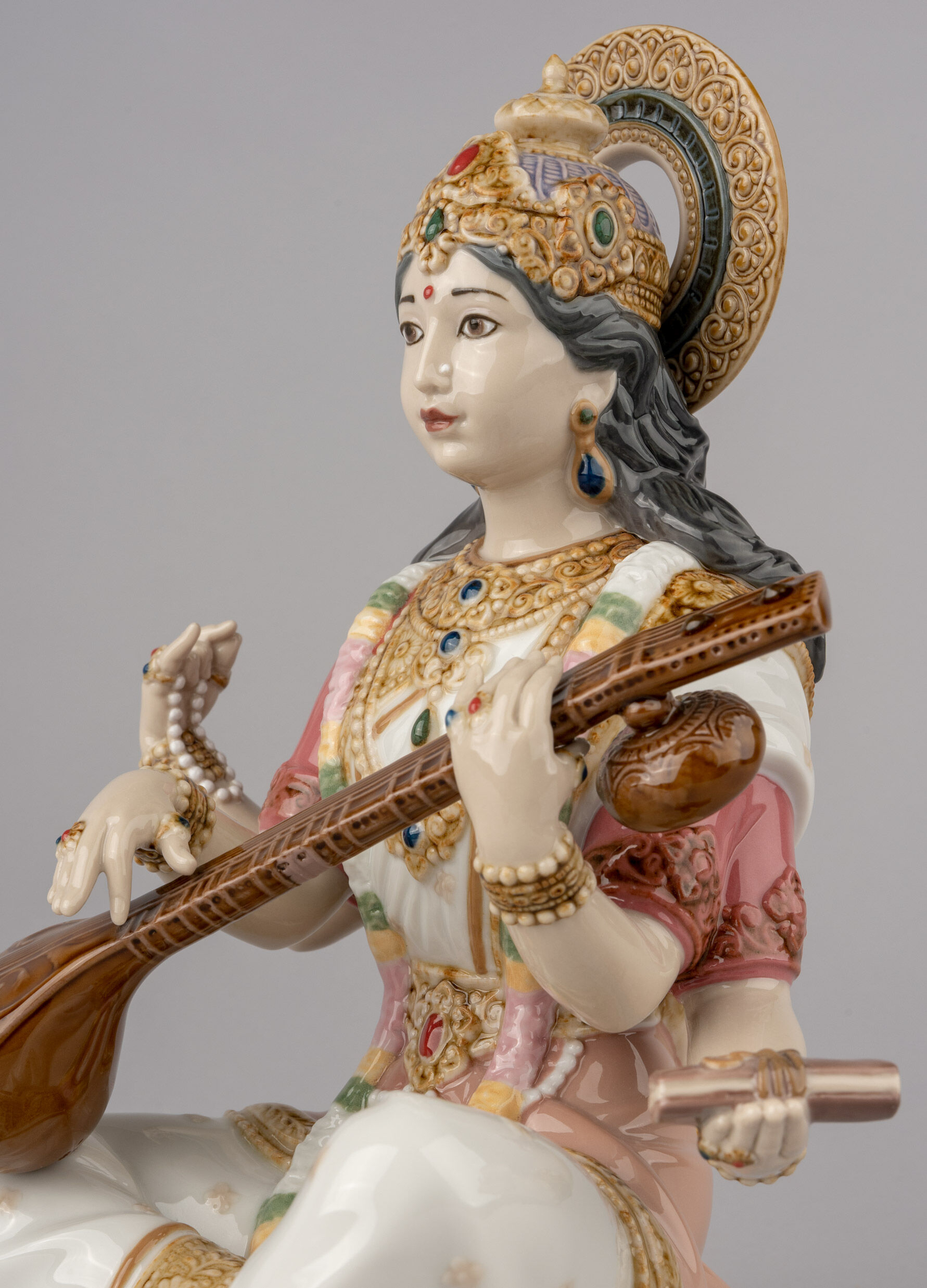 Статуэтка "Богиня Сарасвати" Lladro