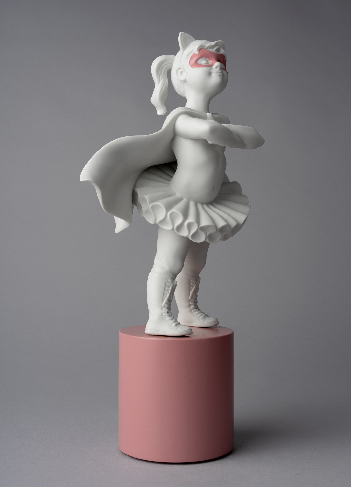 Статуэтка "Супергероиня" Lladro