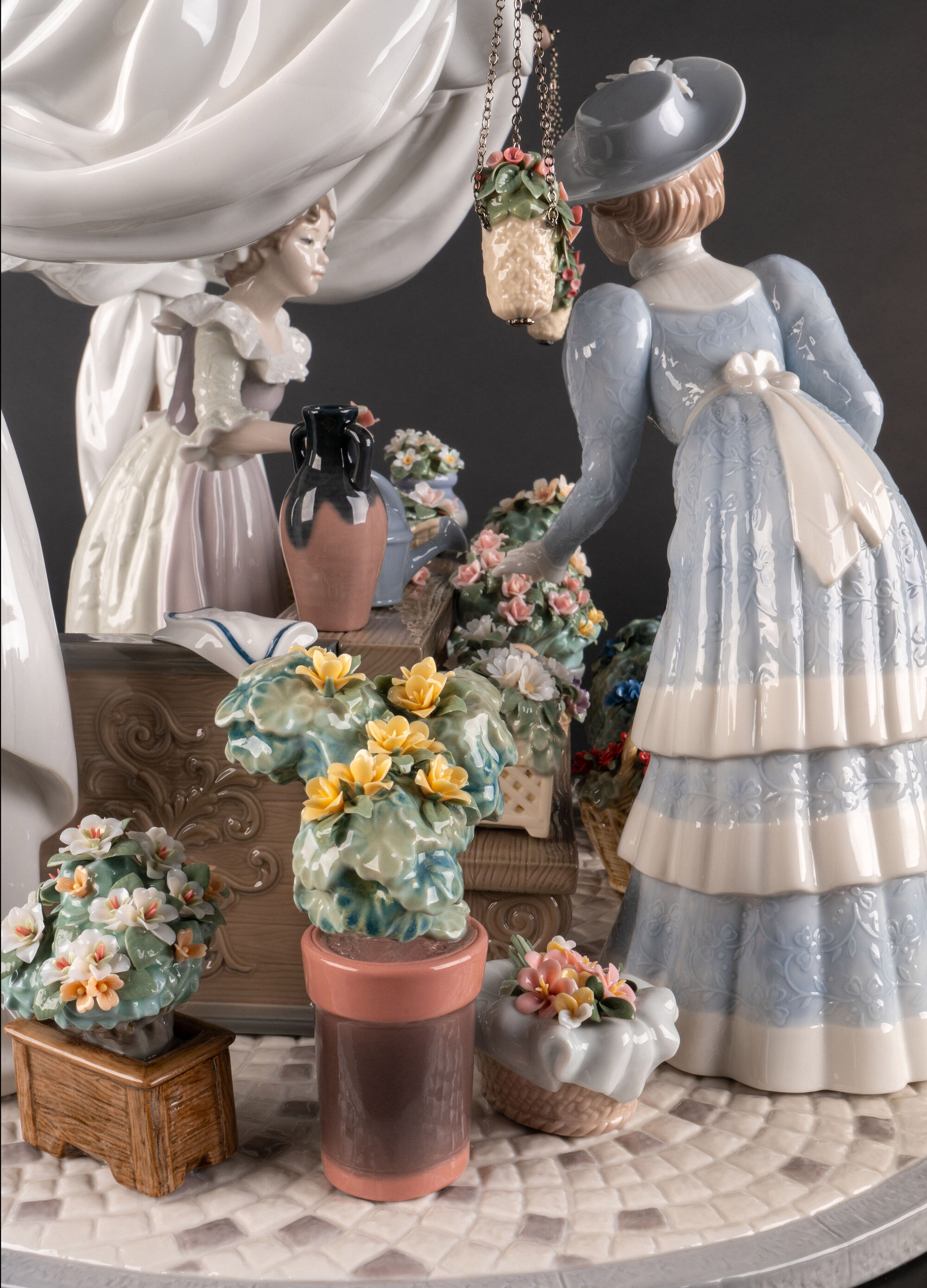 Статуэтка "Цветочный рынок" Lladro (Лимитированная серия 750 экз.)