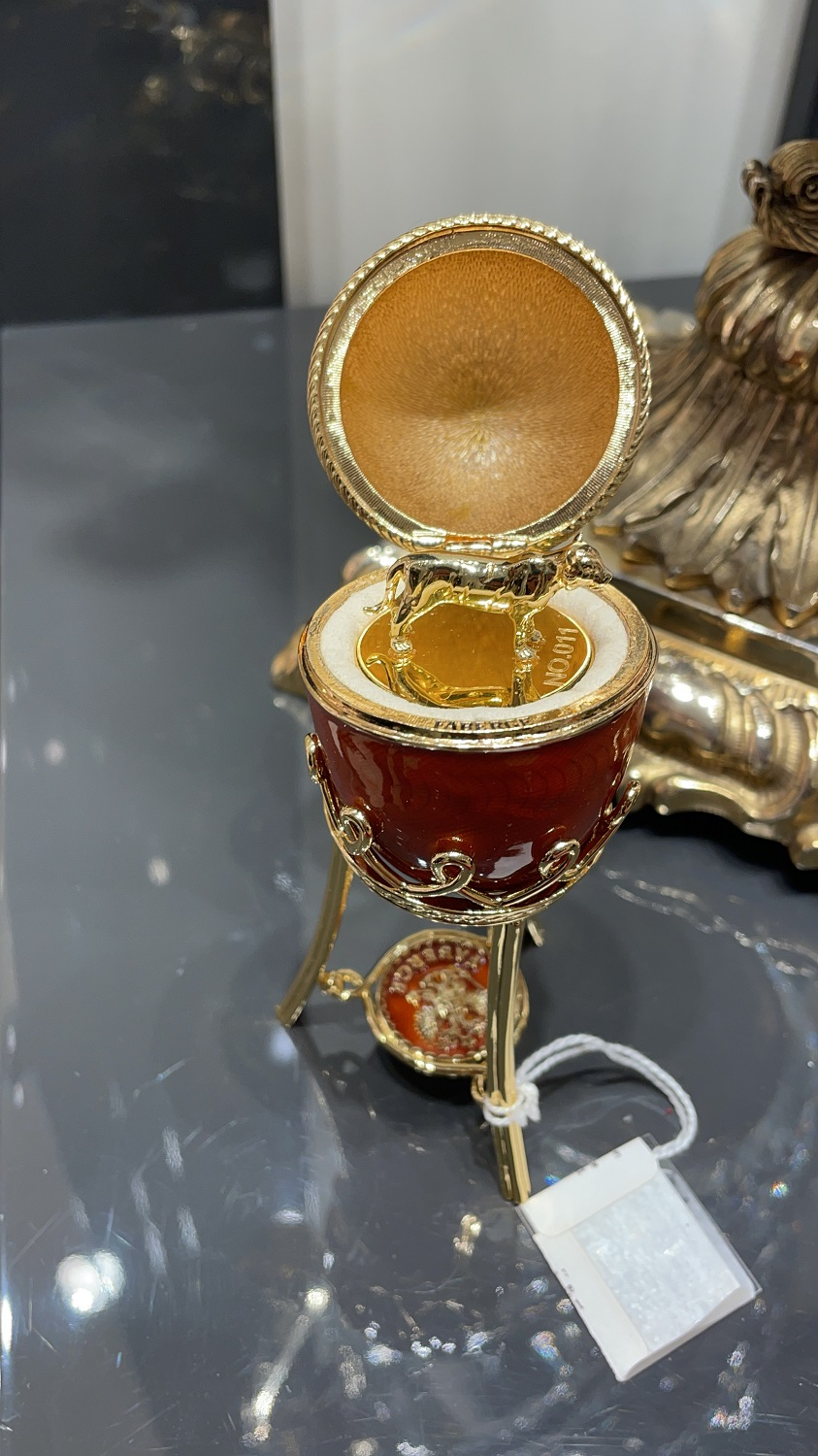 Яйцо Menagerie "Тигр" FABERGE