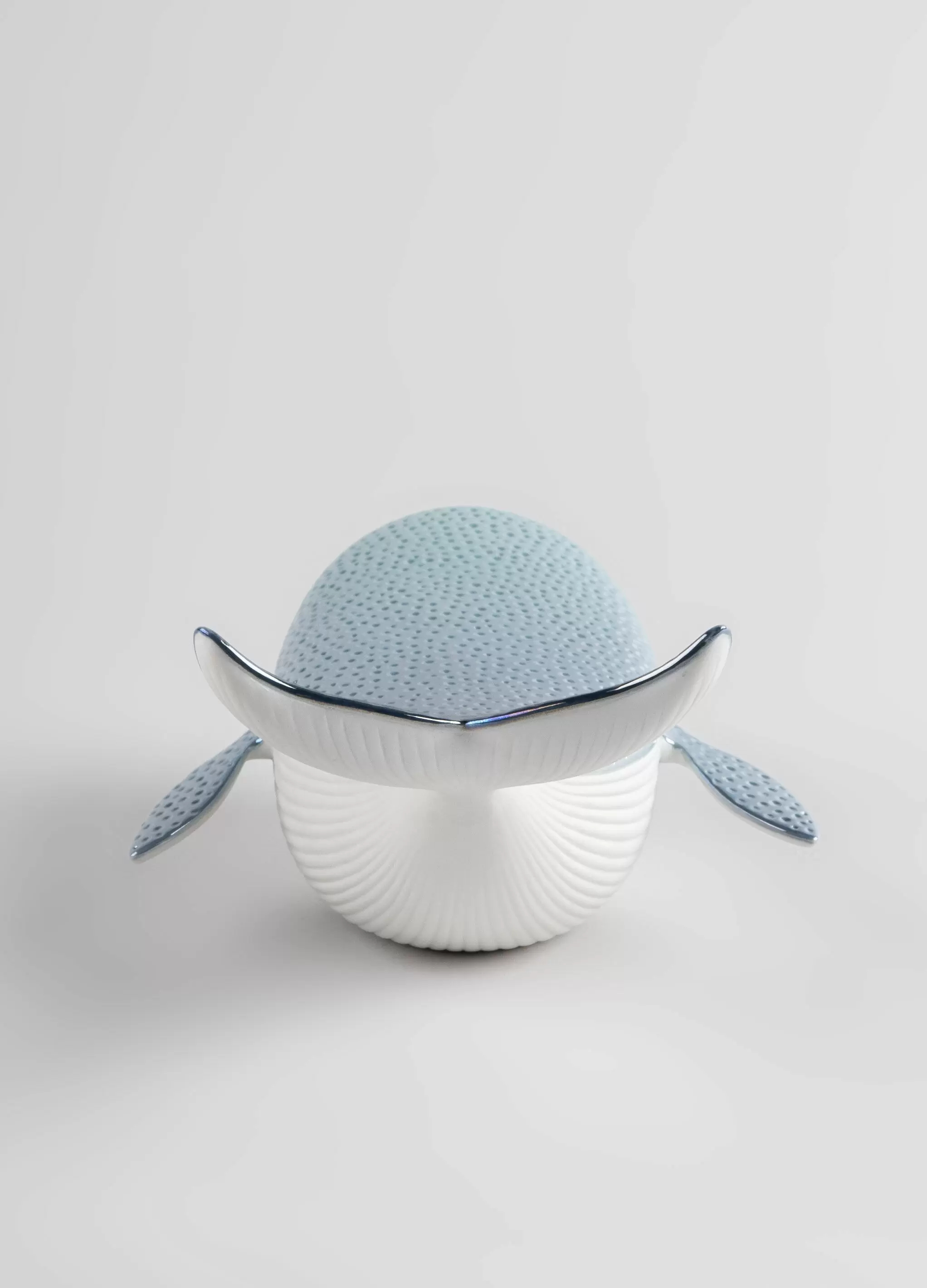 Статуэтка "Кит маленький" Lladro