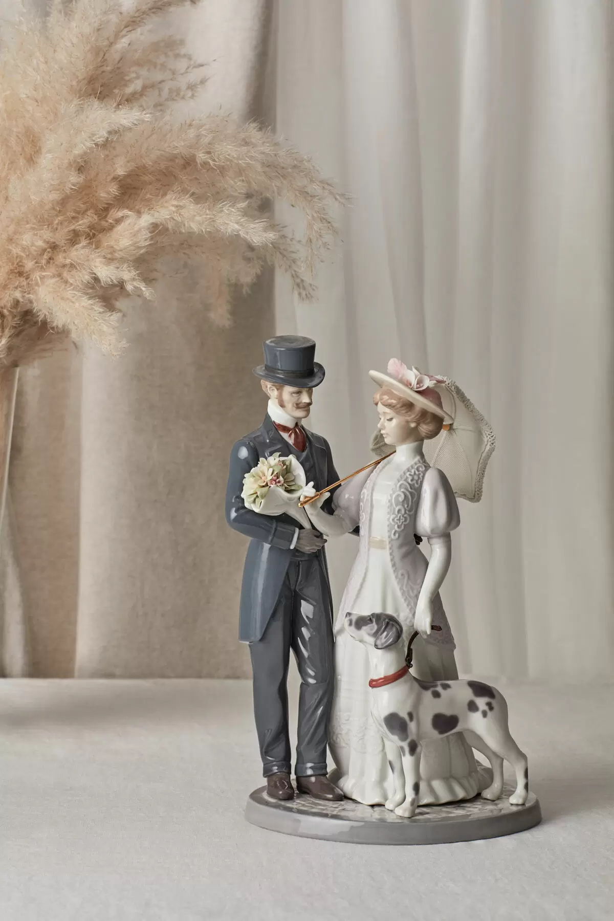 Статуэтка "Кинжал и Роза" Lladro