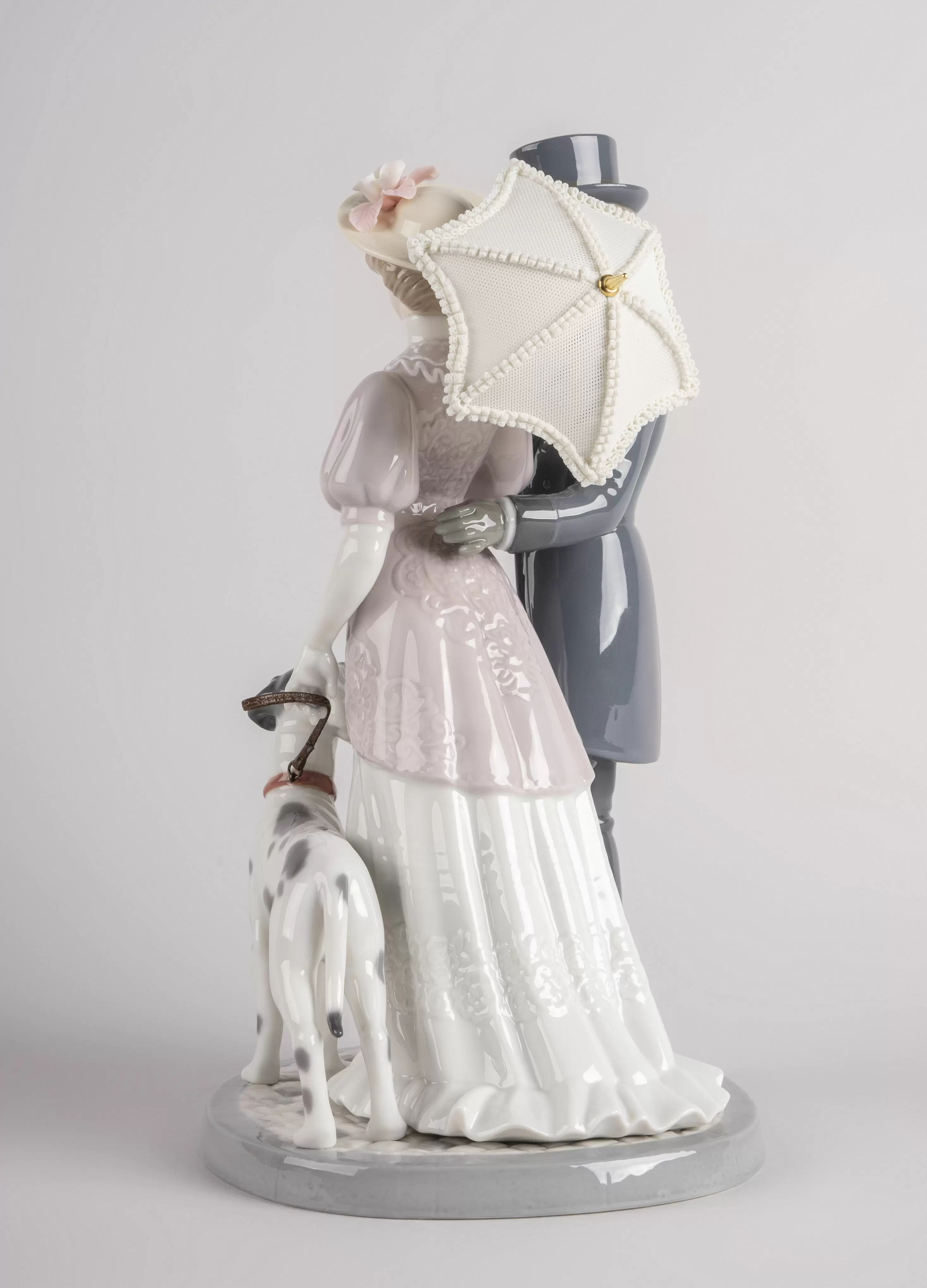 Статуэтка "Кинжал и Роза" Lladro
